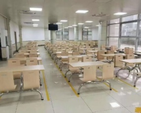 不（bú）鏽鋼餐桌椅HW-K013